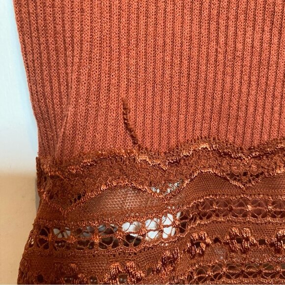 Urban Outfitters Rust Button-Up Lace Trim Top - Picture 5 of 6